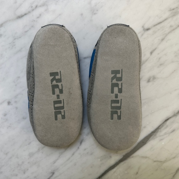 R2-D2 Slippers Size 13/1 Star Wars - Picture 2 of 5